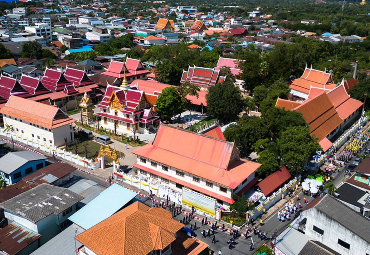 กลุ่มบีเจซี บิ๊กซี จัดพิธีถวายผ้าพระกฐินพระราชทาน ประจำปี ๒๕๖๖ ณ วัดมหาชัย จังหวัดมหาสารคาม